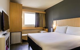 Ibis Marilia